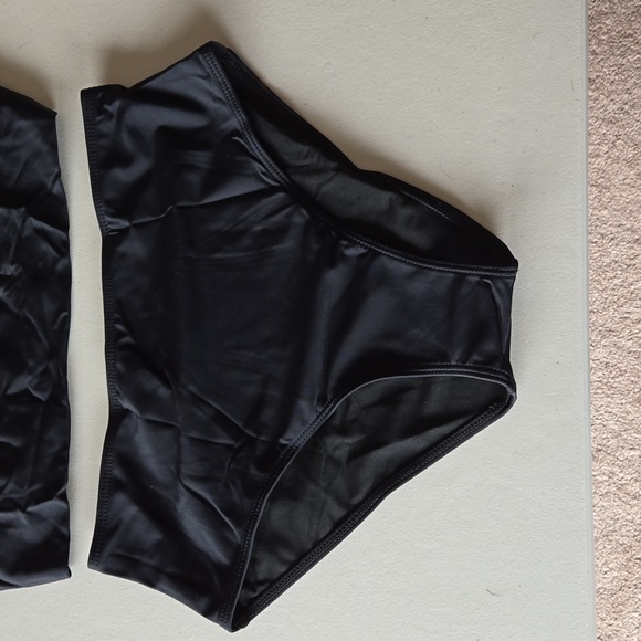 VBEASIIY 2 piece tankini swimsuit size med, NWT - Picture 2 of 7